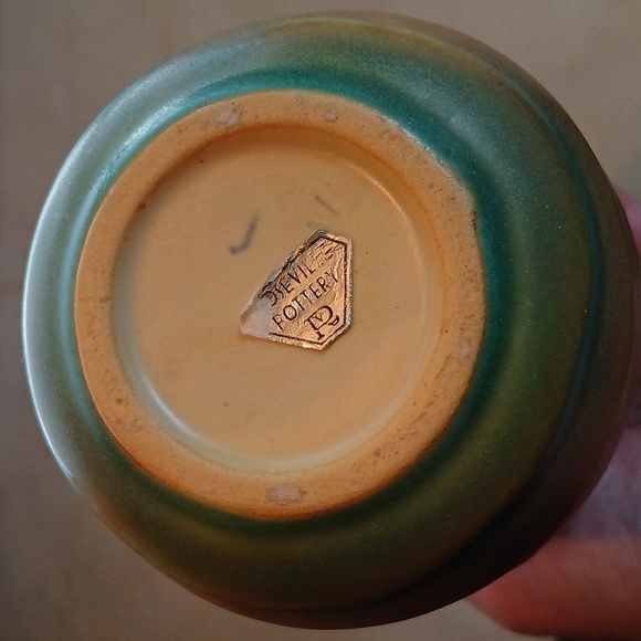 1930's Roseville Art Pottery Luffa 684-6 Black-eyed Susan Double Handled Vases 2 - Picture 4 of 8